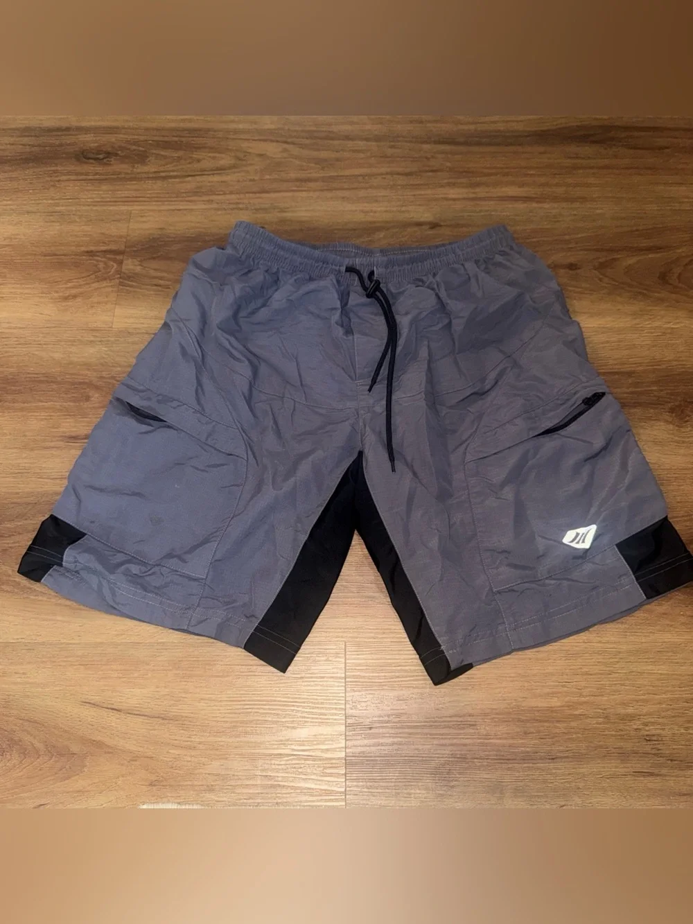 Santic Men's Large Gray/Black Mountain Biking Shorts